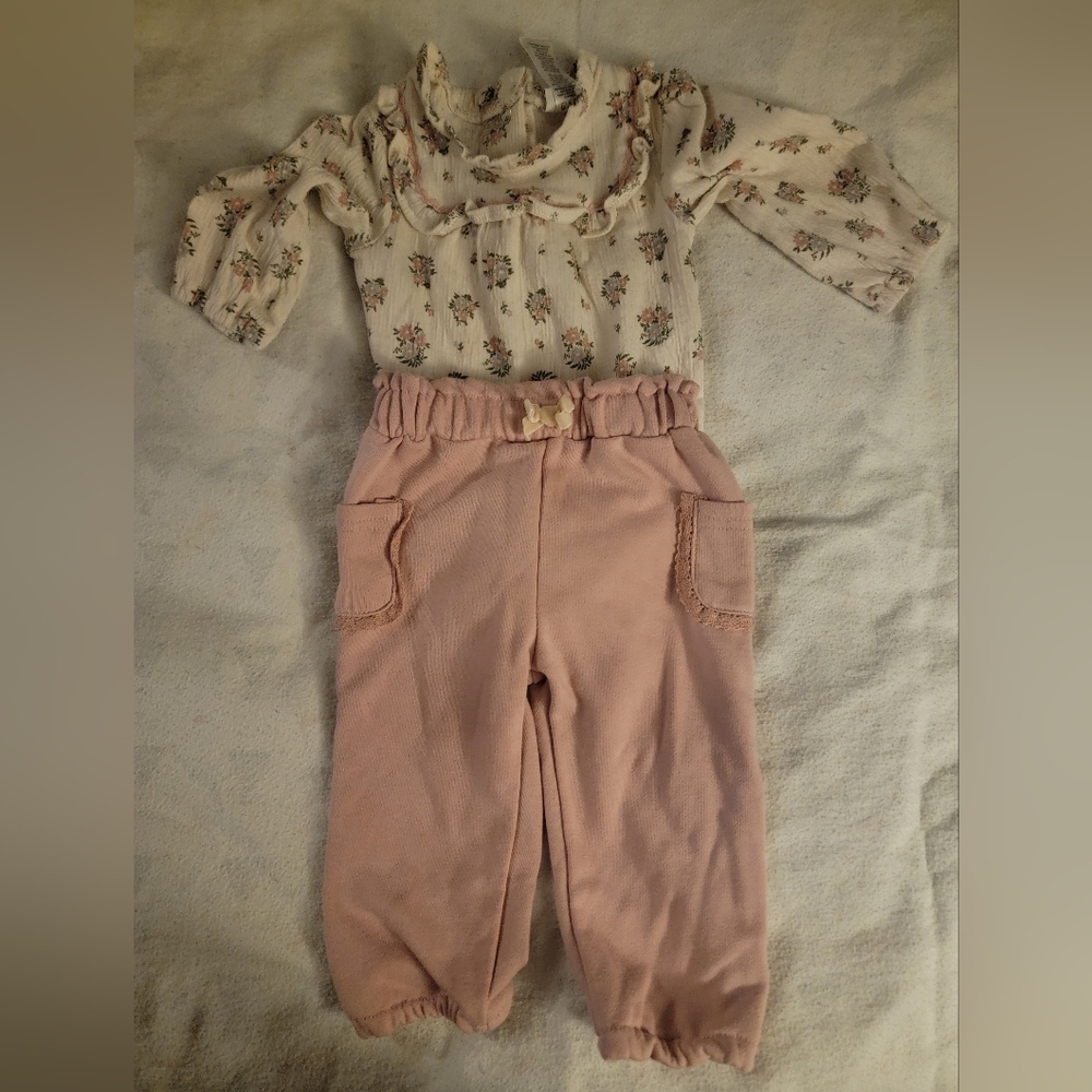 Nicole Miller Floral Baby Outfit with Pink Pants Size 3-6Months